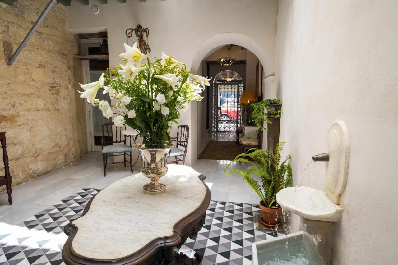 Casa Portus Gaditanus S Xviii Patio Andaluz *