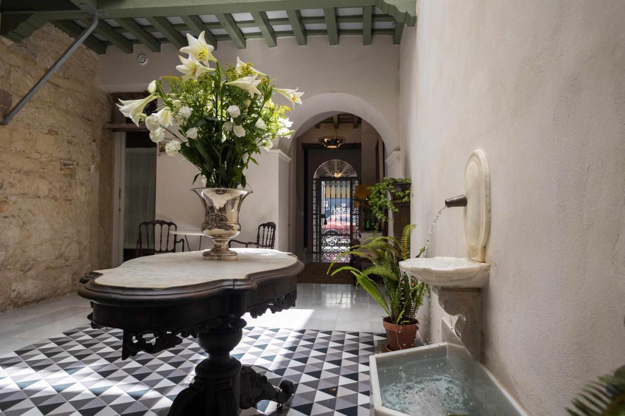 Casa Portus Gaditanus S Xviii Patio Andaluz *